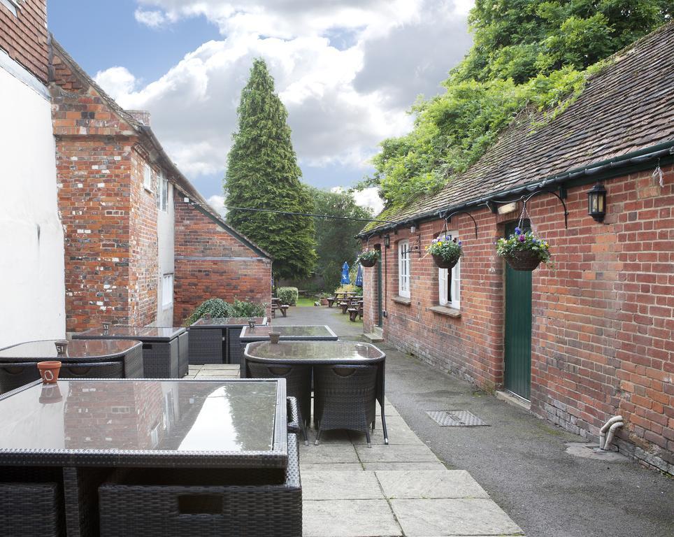 The Green Dragon Marlborough Exteriér fotografie